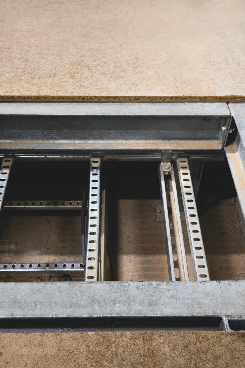 Unilin Fire Rated Chipboard Flooring 2400x600x22mm (8' x 2') – Pack of 80 - Image 3